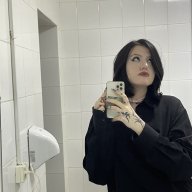 bloodyhollyhornyshit